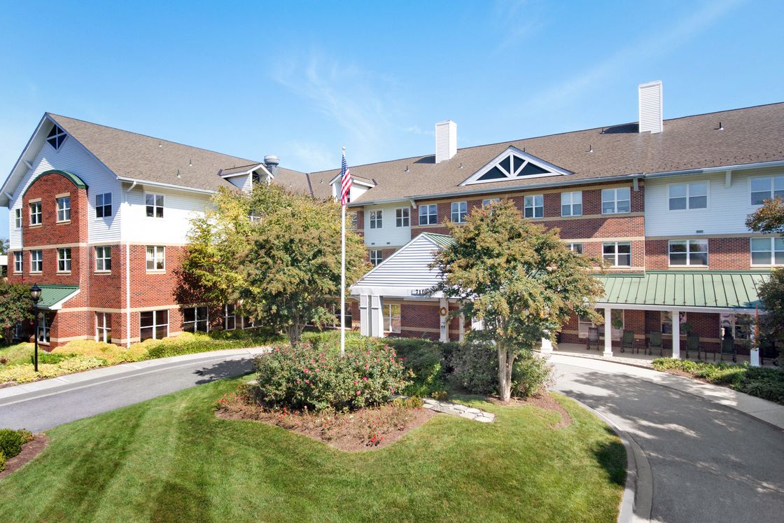 Exterior of Brighton Gardens of Columbia